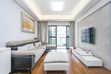 上屋雅居3室2厅2卫4,500元/月