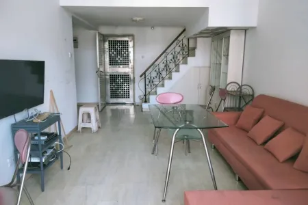 现代城华庭5室2厅0卫12,000元/月