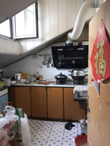 三中南侧