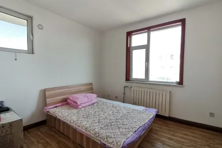 星河嘉园 1房1厅1卫 东 精装