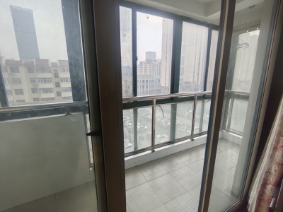 鲁泽观天下