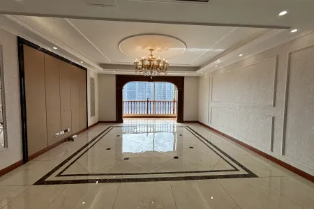 逸景湾 5室2厅2卫 南北 精装