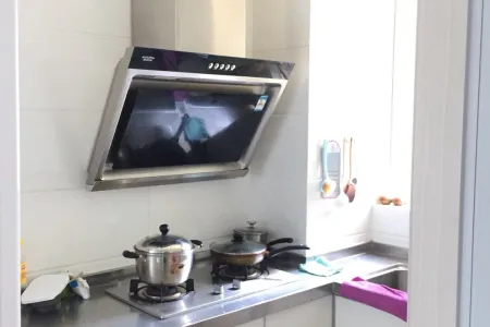 中南海湾新城 1室1厅1卫南 精装