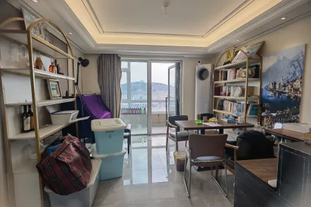 瑜公馆 3室2厅1卫南 精装