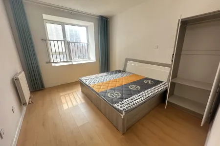 三喜苑 1房0厅0卫 南 毛坯