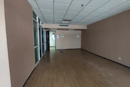 汇智广场 甲级 东 简装