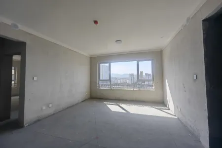 公元景玺公馆 3室2厅2卫南 毛坯