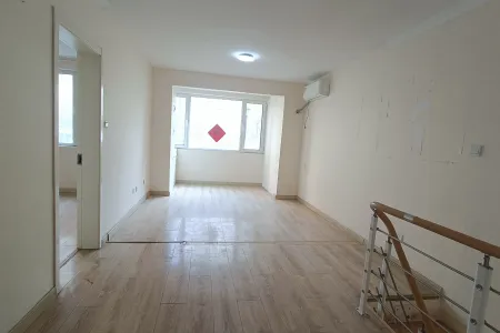 深港城 5室1厅1卫南 精装