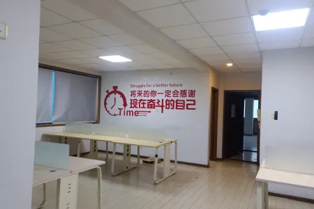 世纪伟业大厦 1室1厅1卫南北 中装