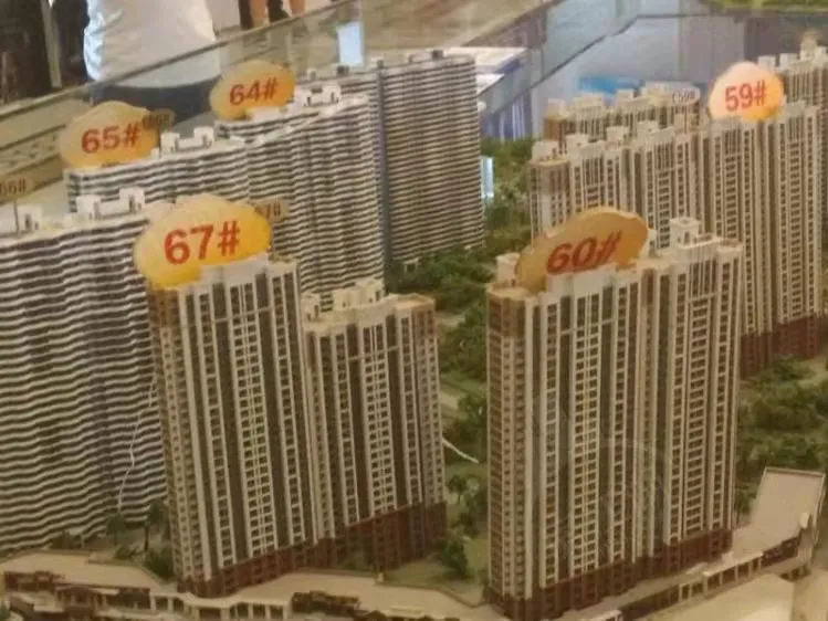 万达维多利亚湾（31-67号楼）