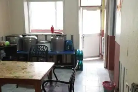 黄岛区域网点 3室2厅1卫南 简装