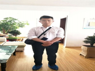 鲁泽观天下