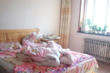 医院附近 2室1厅1卫 南 精装