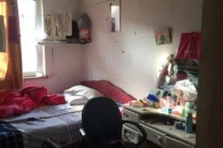 医院附近 3室1厅1卫南 毛坯