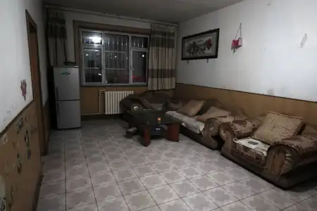 医院附近 2室2厅1卫南 简装