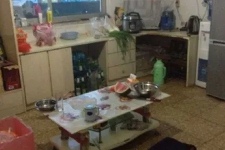 医院附近 3室1厅1卫南 毛坯