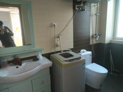 康大凤凰国际 2室2厅1卫 南北 精装