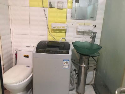 青青小筑公寓