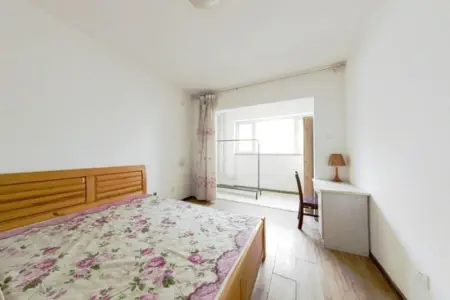 康大凤凰国际 3室2厅1卫 南北 精装