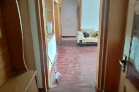 芙蓉苑 3室2厅1卫南 精装