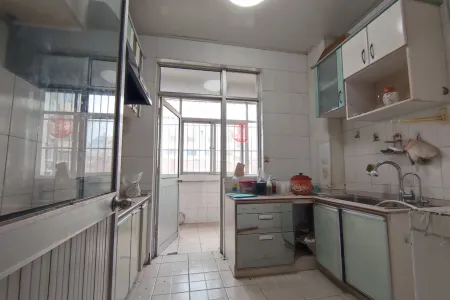 新时代小区 3室2厅1卫南北 精装