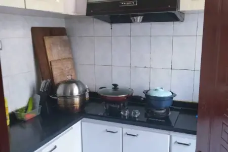 前湾小区 2室1厅1卫南 中装