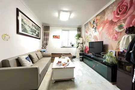 康大风和日丽 1室1厅1卫东南 精装