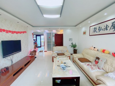 澳龙花园 3室2厅2卫 南北 精装