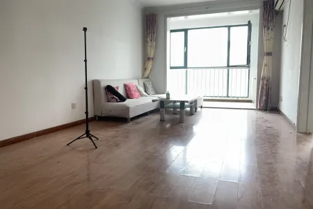 海怡嘉园 2室2厅1卫南 精装