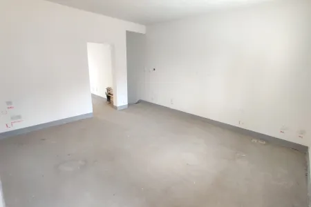 世茂诺沙湾三期别墅叠加 3室2厅1卫南北 毛坯