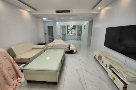 东方华庭商郡 3房2厅1卫 南北 精装