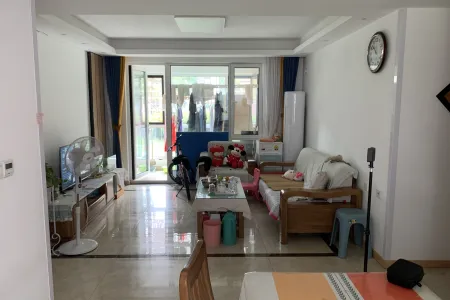 中南漫悦湾 4室2厅2卫南北 精装