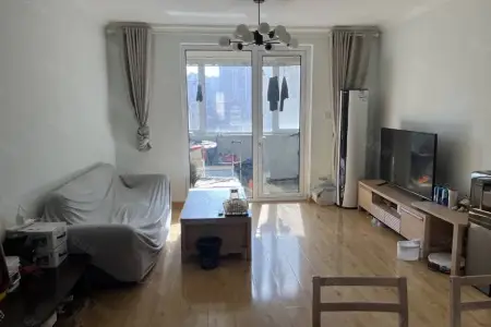 凭海临风 4室2厅2卫南北 精装