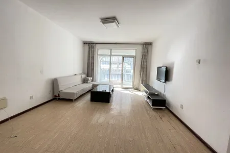 湛园 2室2厅1卫 南北 精装