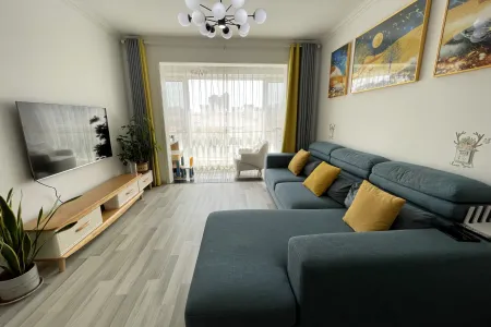 瑞海澜山 2室2厅1卫南北 精装