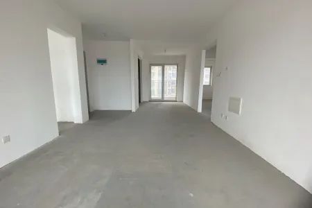 海尔悦湖兰庭三期 3室2厅1卫 南北 毛坯