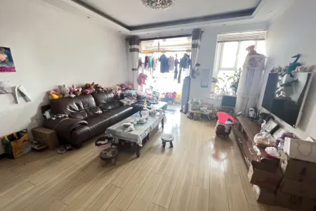 盛华未来城 2室1厅2卫 南北 精装