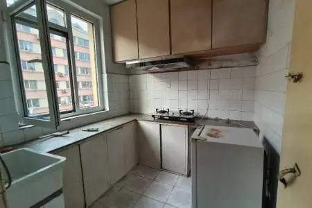 盐滩小区 3室2厅1卫 南 精装