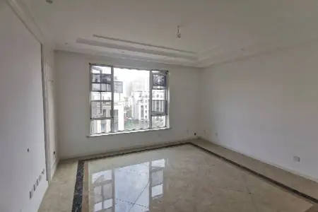 世茂诺沙湾四期 4室2厅2卫 南 豪装