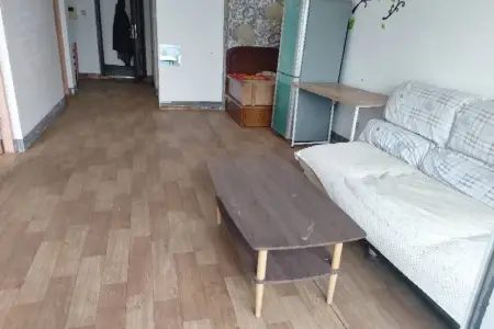 金榜佳苑西区 2室1厅1卫南 普装