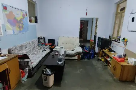 前湾小区 2室1厅1卫 南北 毛坯