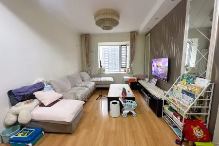 晶城 2室1厅1卫 南北 精装