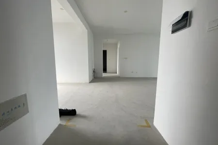 逸景湾 3室2厅2卫南北 毛坯