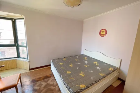 贵府花园 2房2厅1卫 南 精装