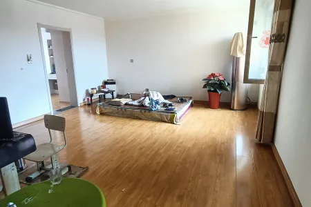 后湾社区 3房2厅1卫 南 精装