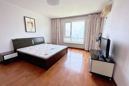 澳龙花园 4室2厅2卫南北 精装