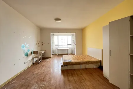 建邦听海二期 3室2厅2卫南北 简装