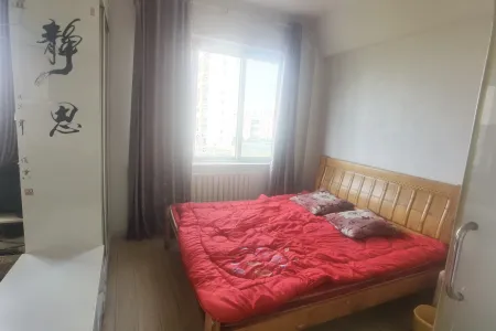 青青小筑公寓 1室1厅1卫西 精装