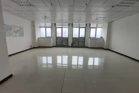 连盛国际大厦 临街商铺 西 精装