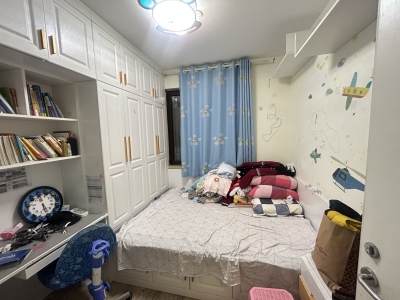 海尔悦湖兰庭 3室2厅2卫 南 精装